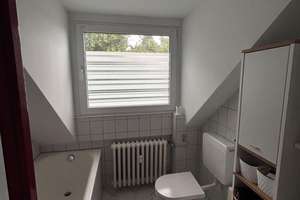 Ansprechende, renovierte 3-Zimmer-Dachgeschosswohnung in Mönchengladbach