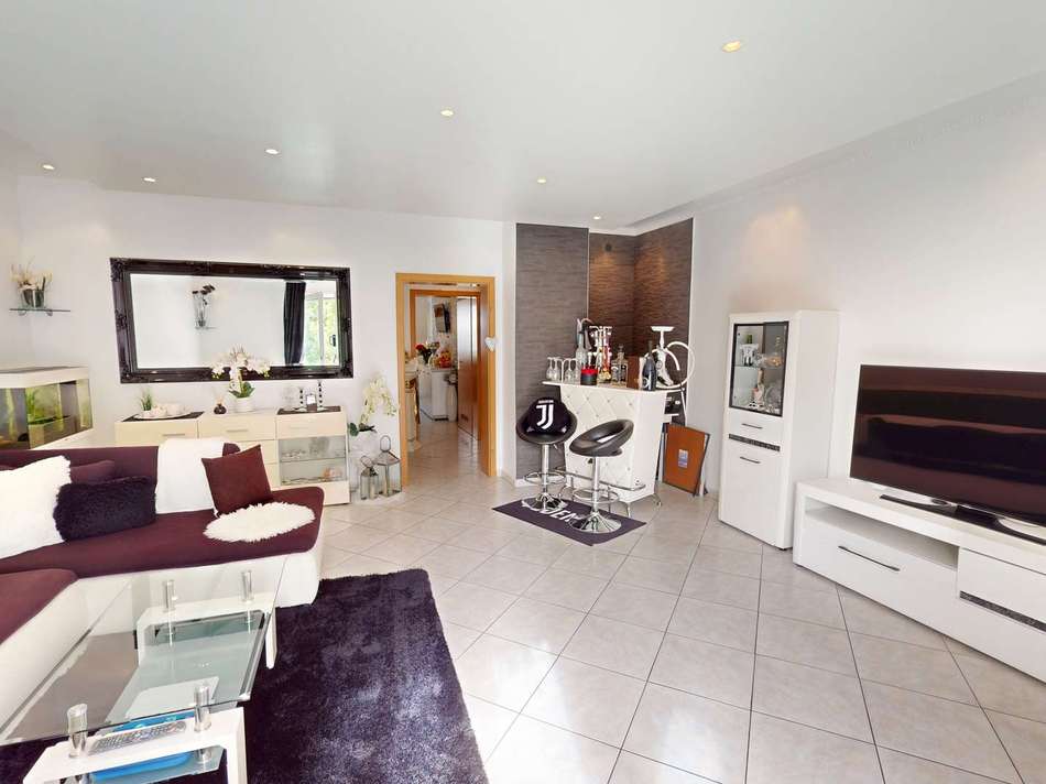 9UTSzPQzxw9RoogJhWiV5bNn-big 1