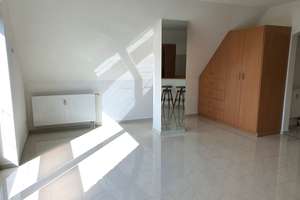 Helle ruhige Dachgeschosswohnung mit großem Balkon – Renne 16, 41179 Rheindahlen-Mitte, Mönchengladbach – Vorschaubild 3