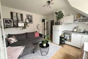 Gut geschnittene 2-ZKB-Dachgeschoss-Whg. in A.-Innenstadt! – Neuer Gang 1, 86150 Lechviertel, östl. Ulrichsviertel, Augsburg – Vorschaubild 2