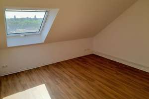 Erstbezug nach Grundsanierung: 4-Zimmer-DG-Wohnung in zentraler Lage von Osnabrück – Die vollständige Adresse der Immobilie erhältst du vom Anbieter., 49088 Sonnenhügel, Osnabrück – Vorschaubild 2
