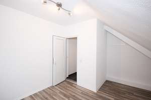 Kapitalanlage 5ZW + Stellplatz, 8,5% Bruttorendite, Ausbaupotential Bühnengeschoss – 70176 Rosenberg, Stuttgart – Vorschaubild 18