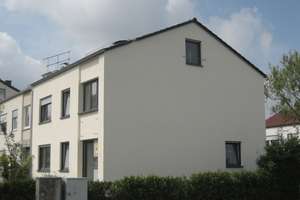 Kernsanierte modernisierte Doppelhaushälfte in idealer Lage mit Garage und Garten