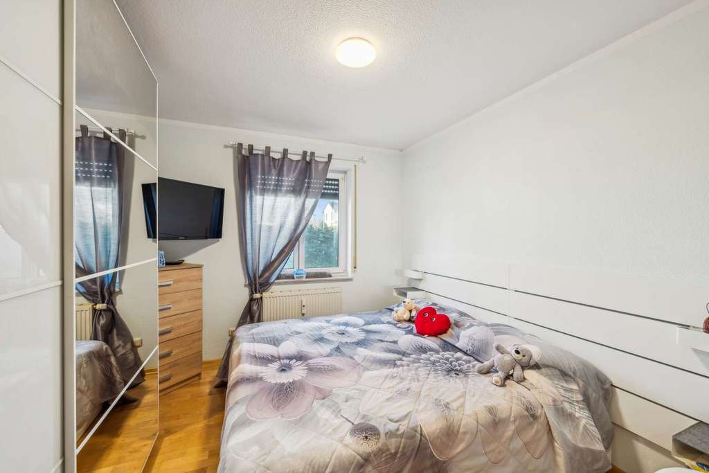 Immobilie in Esselbach - Sonnige Oase: Helle 57 m² Wohnung mit großem Garten und toskanischem Flair - Bild 4