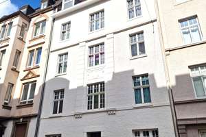 IMWRC – Heckinghausen bietet denkmalgeschütztes MFH mit hübscher Fassade! – Die vollständige Adresse der Immobilie erhältst du vom Anbieter., 42289 Heckinghausen, Wuppertal – Vorschaubild 2