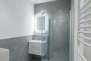 Barrierefreie 5-Zimmer-Wohnung mit 2 Bädern, Garage, Keller-/Hobbyraum und hoher Privatsphäre – Burgstallstrasse 35, 70199 Heslach, Stuttgart – Vorschaubild 13