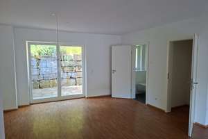 Wohnen mit Charakter: Modernes Reihenmittelhaus in Lörrach – Holzgasse 37b, 79539 Lörrach – Vorschaubild 2