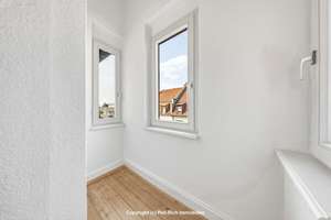 GROSSZÜGIG – Wohnung mit viel Raumgefühl und Charme in denkmalgeschützten Altbau-Mehrfamilienhaus – Die vollständige Adresse der Immobilie erhältst du vom Anbieter., 76131 Oststadt, Karlsruhe – Vorschaubild 4
