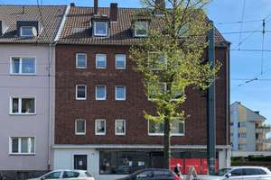 2023 Kernsanierte Dachgeschosswohnung mit vier Zimmern in Düsseldorf