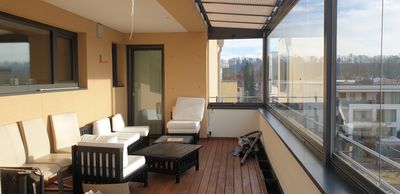 Penthaus mit Wintergarten Stadt nah, hochwertig, möbliert