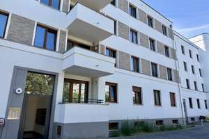 Mehr Licht, mehr Freiraum, mehr Zuhause DG für 4-Zimmer-Wohnung in Spandau – 13587 Hakenfelde, Berlin – Vorschaubild 1