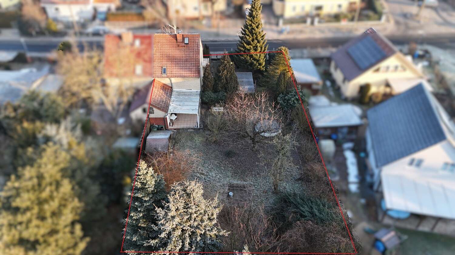 Attraktive Doppelhaushälfte mit Potenzial auf großem Grundstück in ruhiger Wohnlage, Berlin – Bild 4