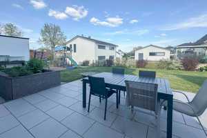 Modernes Einfamilienhaus mit großem Garten und PV-Anlage in familienfreundlicher Lage – Roth (Kreis) – Vorschaubild 2