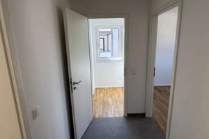 Erstbezug | 3,5-Zimmer | über den Dächern | Einbauküche | Balkon | Einzelgarage | KFW55 | ER-Zentrum – Anton-Bruckner-Straße 10, 91052 Röthelheim, Erlangen – Vorschaubild 30