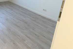 "Gute Adresse" - Gemütliche 3 Zimmerwohnung mit Balkon! – Grünauer Allee 56, 4209 Leipzig – Vorschaubild 2