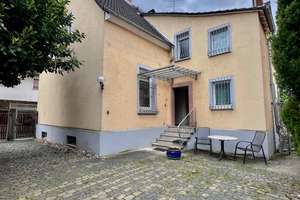 Einfamilienhaus mit atmosphärischer Scheune in zentraler Lage von Lorsch – Die vollständige Adresse der Immobilie erhältst du vom Anbieter., 64653 Lorsch – Vorschaubild 4