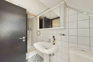 Viel Platz, solide Substanz ... ein Haus voller Möglichkeiten – Die vollständige Adresse der Immobilie erhältst du vom Anbieter., 42117 Elberfeld West, Wuppertal – Vorschaubild 14