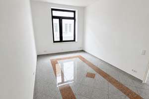 Leere 2-Zimmer-Altbauwohnung mit hohen Decken – 66 m² im 1. OG, nur 5 Minuten zur Kö – Pionierstr. 5, 40215 Friedrichstadt, Düsseldorf – Vorschaubild 4