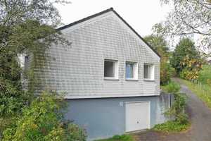 Ruhige, ungestörte Ortsrandlage: modernisierter Bungalow mit Platz für 2 Familien/Generationen – Oberbergischer Kreis – Vorschaubild 4