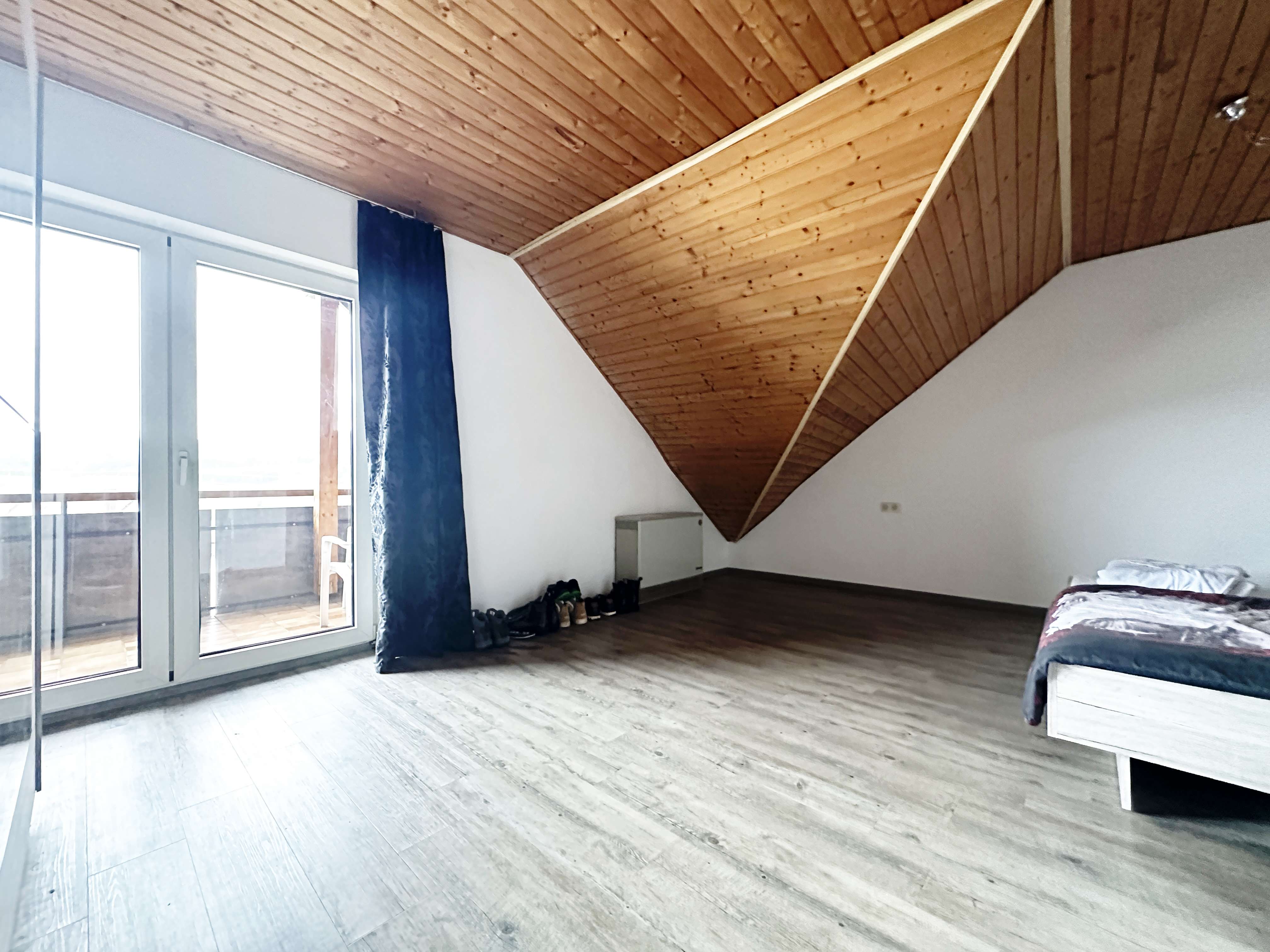 Immobilie in Dürbheim - F&D | Reduziert! Großzügiges Dreifamilienhaus in ruhiger Wohnlage - Bild 1