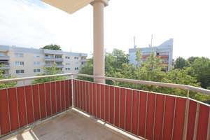 AIGNER - Lichtdurchflutetes Dachgeschoss-Apartment mit Balkon – Die vollständige Adresse der Immobilie erhältst du vom Anbieter., 80997 Allach, München – Vorschaubild 3
