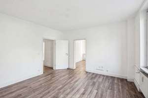 Attraktive 3-Zimmer-Wohnung in Stuttgart-Bad Cannstatt – verglaste Loggia, Einbauküche & Fernwärme – 70376 Neckarvorstadt, Stuttgart – Vorschaubild 10