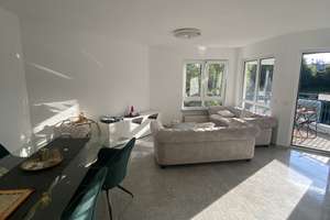 Gepflegte 3-Zimmer Wohnung mit Kamin, Balkon und EBK in Friedberg (Hessen)