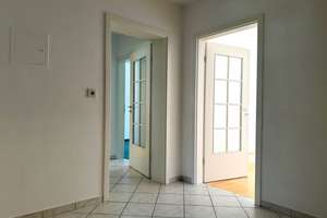 Bezugsfrei - Helle 3-Zimmer-Wohnung mit Süd-Balkon in Milbertshofen – Die vollständige Adresse der Immobilie erhältst du vom Anbieter., 80935 Lerchenau-Ost, München – Vorschaubild 2