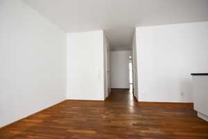 Wunderschöne 4-Zimmer-Wohnung mit Küche und TG-Stellplatz im Dichterviertel! – Kleiststraße 41, 89077 Ulm – Vorschaubild 3