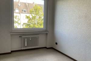 Perfekt aufgeteilte, zentral gelegene 3 1/2 Raum-Wohnung mit Balkon und Einzelgarage – 45138 Huttrop, Essen – Vorschaubild 7