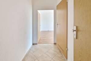 Kurzer Weg in´s neue Zuhause! Große 1-Zimmer-Wohnung im Erdgeschoss! Verfügbar ab 02/2026! – Herzogswalder Straße 12, 1169 Gorbitz-Ost, Dresden – Vorschaubild 8