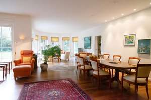 Stilvoller und lichtdurchfluteter  Bungalow in  Berlin-Schlachtensee – Die vollständige Adresse der Immobilie erhältst du vom Anbieter., 14129 Nikolassee, Berlin – Vorschaubild 3