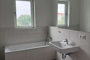 4-Zimmer mit EBK, zwei Bädern und zwei Balkonen! – Schwarzschildstr. 28, 14480 Am Stern, Potsdam – Vorschaubild 9