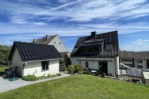 Kernsaniertes, freistehendes Einfamilienhaus in bester Lage 