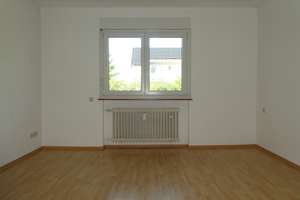PROVISIONSFREI !
Schöne, gut geschnittene 3- Zimmer-Wohnung in bevorzugter Wohnlage – Württembergstraße 23, 71254 Ditzingen – Vorschaubild 5
