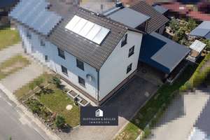 Charmante Doppelhaushälfte mit Garten und Carport in ruhiger Lage von Schnaittenbach – Die vollständige Adresse der Immobilie erhältst du vom Anbieter., 92253 Schnaittenbach – Vorschaubild 1
