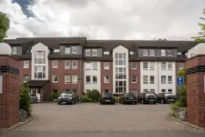 Großzüg, modern, großer Balkon, vollständig renoviert, hervorragende Wärmedämmung – Naumburgstraße 13, 38124 Braunschweig – Vorschaubild 15