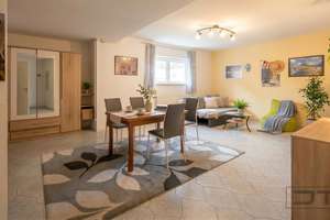 Bindlacher Bestlage mit einzigartigem Fernblick: Stilvoll modernisiertes 2001er EFH mit ELW & Pool! – Die vollständige Adresse der Immobilie erhältst du vom Anbieter., 95463 Bindlach – Vorschaubild 37