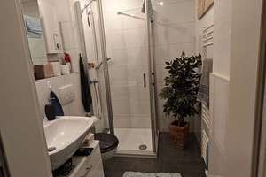 Gepflegte Wohnung mit drei Zimmern sowie Balkon in Duisburg Großenbaum – Die vollständige Adresse der Immobilie erhältst du vom Anbieter., 47269 Großenbaum, Duisburg – Vorschaubild 7