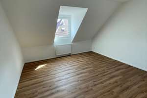 Nordstadt, schöne Neu renovierte und gut aufgeteilte 3-Zimmer-Wohnung, im 4.OG mit Kl. Cabrio Dach – Salierstraße 34, 75177 Nordstadt, Pforzheim – Vorschaubild 10