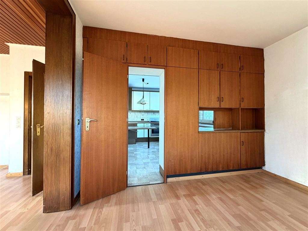 Immobilie in Gehrden - Gehrden Bestlage / großzügiges ZFH + ausgebautes DG mit Außenpool, Doppelgarage !  - Bild 4