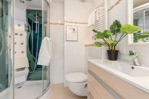 Villa in TOP LAGE von Düsseldorf-Kaiserswerth mit Geschichte und vielfältigen Nutzungsmöglichkeiten – Die vollständige Adresse der Immobilie erhältst du vom Anbieter., 40489 Kaiserswerth, Düsseldorf – Vorschaubild 48