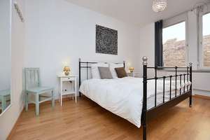 Wunderschöne, modern möblierte Altbauwohnung mit Balkon in Stuttgart Süd – Die vollständige Adresse der Immobilie erhältst du vom Anbieter., 70180 Lehen, Stuttgart – Vorschaubild 2