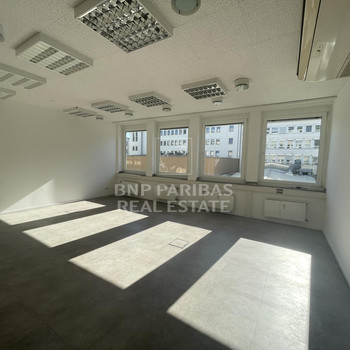 "Kaiser-Wilhelm-Ring" mitten in der City und doch ruhig mit Blick ins Grüne