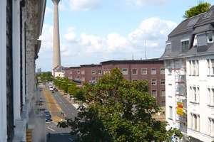 * STILVOLLE 2 1/2  ZIMMER ALTBAUWOHNUNG NÄHE LANDTAG & HAFEN** – Fürstenwall xx, 40219 Unterbilk, Düsseldorf – Vorschaubild 22