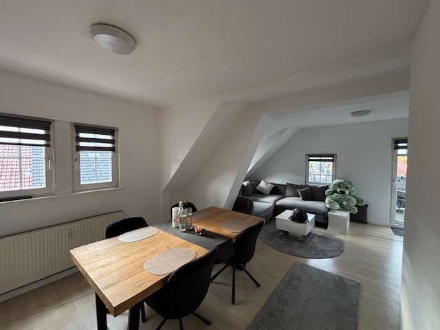 Immobilie in Gernsbach - Ihre neue Lebensbasis!
Gemütliche 2 Zi.-DG Wohnung in Gernsbach - Bild 0