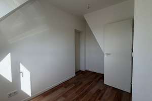 *** BREMEN-SCHWACHHAUSEN - Helle 4-Zimmer-Maisonette-Wohnung mit Einbauküche und Balkon *** – Scharnhorststraße 32, 28211 Radio Bremen, Bremen – Vorschaubild 13