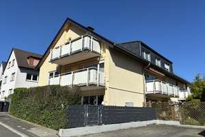 *Hofheim-Stadt* 3-Zimmer-Erdgeschosswhg. mit Wintergarten +PKW-Stellplatz am Rande der Innenstadt