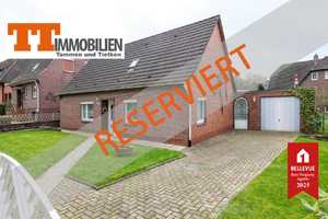 TT bietet an: Idyllisch gelegenes Einfamilienhaus mit Ausbaureserve auf großem Grundstück am F – Wilhelmshaven – Vorschaubild 1