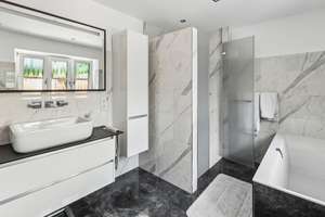 Exklusives Wohnhaus mit hellem Wintergarten und weitläufigem Grundstück in Kaarst – Die vollständige Adresse der Immobilie erhältst du vom Anbieter., 41564 Kaarst – Vorschaubild 6